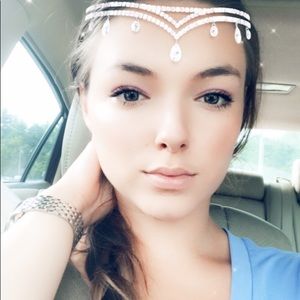 Meet your Posher, Molinda